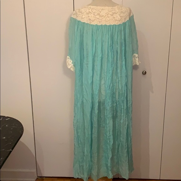 Vintage nightgown - Picture 4 of 4